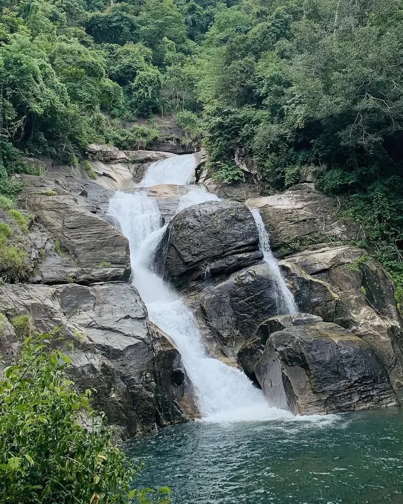Makkiyad Meenmutty Falls